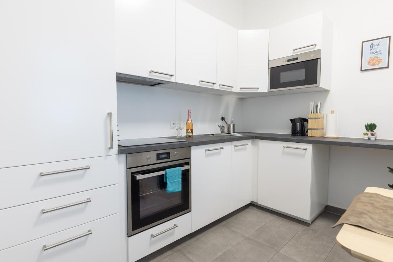 Yeshello Vienna Central Station Apartment Экстерьер фото