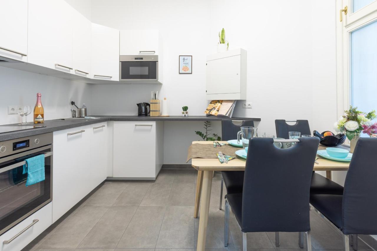Yeshello Vienna Central Station Apartment Экстерьер фото